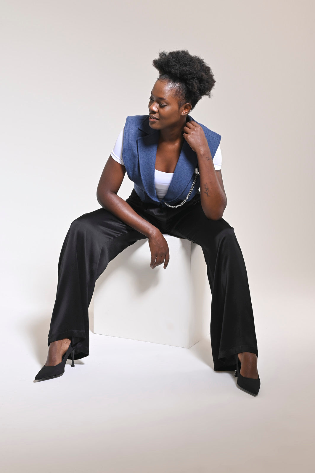 Kaan Wool Waistcoat Blue - pleasureofsilk